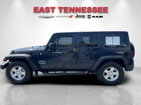 Used 2017 Jeep Wrangler Unlimited Sport w/ Quick Order Package 24S AWD/4WD image 6