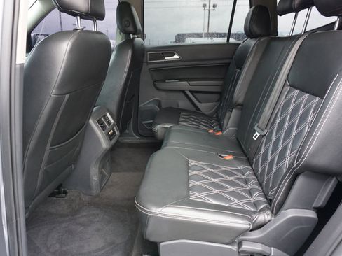 Used 2018 Volkswagen Atlas Launch Edition image 19