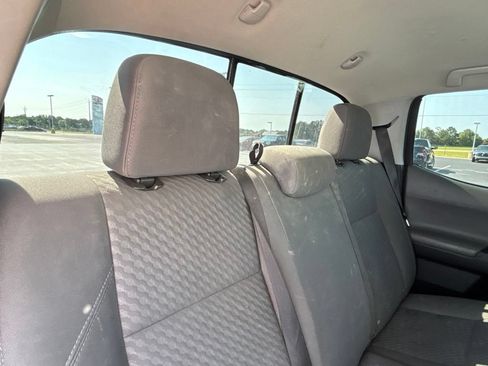 Used 2022 Toyota Tacoma SR5 w/ Technology Package RWD image 25