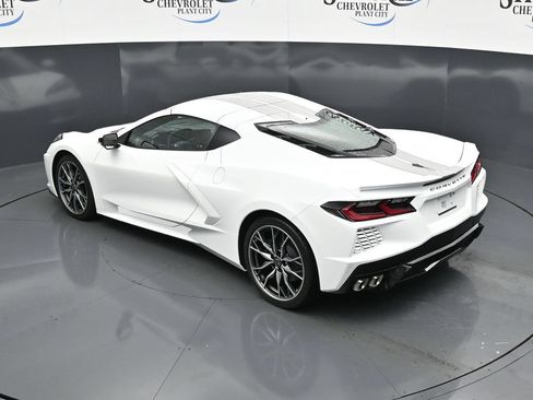 Used 2024 Chevrolet Corvette Stingray Preferred Cpe w/ Stealth Interior Trim Package RWD image 22
