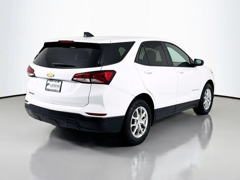 Used 2022 Chevrolet Equinox LS FWD image 5