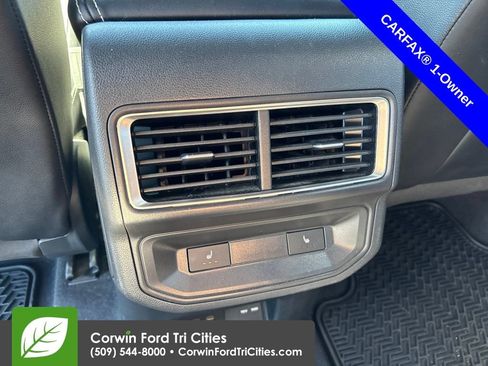 Used 2024 Volkswagen Atlas Cross Sport SEL R-Line AWD/4WD image 13