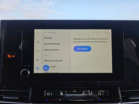 Used 2026 Toyota Sienna LE image 61