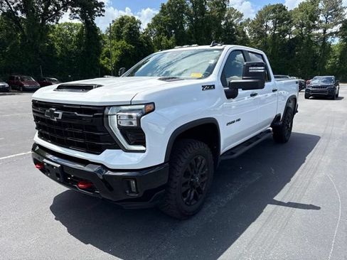 Used 2026 Chevrolet Silverado 2500 LT w/ Trail Boss Package AWD/4WD image 1