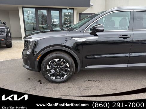 New 2026 Kia Sorento S AWD/4WD image 10