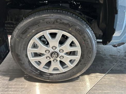 New 2026 Toyota Tacoma SR5 image 18