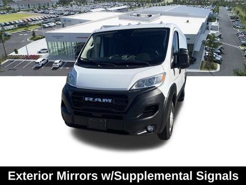 Used 2025 RAM ProMaster 2500 w/ Convenience Group FWD image 8