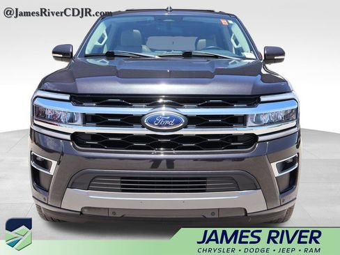 Used 2024 Ford Expedition Limited AWD/4WD image 7