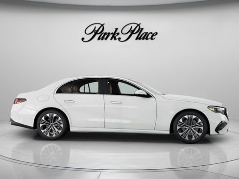 New 2026 Mercedes-Benz E 350 4MATIC Sedan image 28
