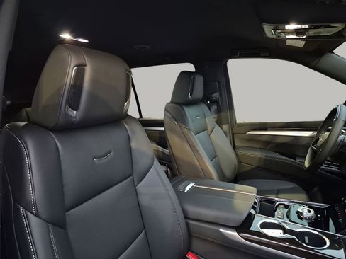 Used 2026 Cadillac Escalade 2WD w/ LPO, Floor Liner Package image 15