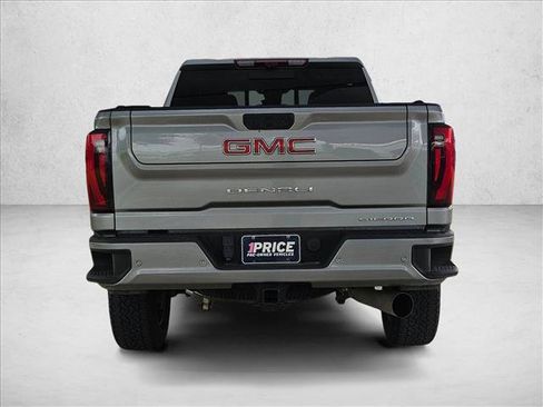 Used 2024 GMC Sierra 2500 Denali w/ Denali Reserve Package AWD/4WD image 6
