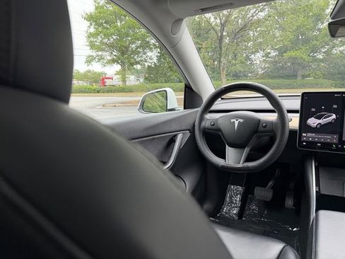 Used 2020 Tesla Model Y Long Range AWD/4WD image 31