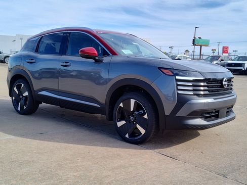 New 2026 Nissan Kicks SR w/ SR Premium Package image 6