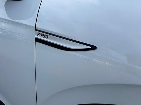 Used 2023 Volkswagen ID.4 Pro RWD image 12