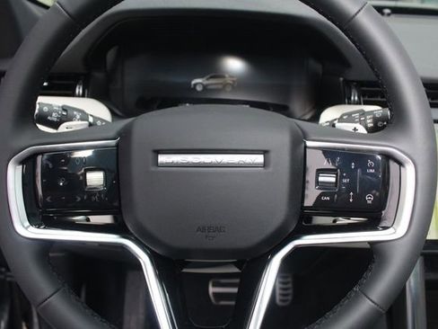 New 2026 Land Rover Discovery Sport Landmark image 17