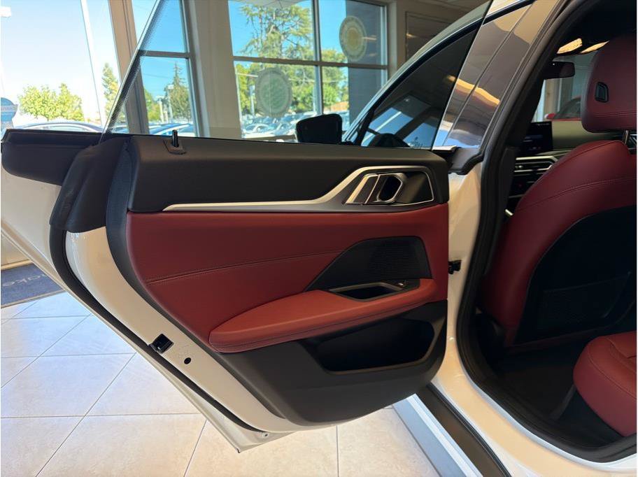 Used 2023 BMW i4 eDrive35 w/ Premium Package RWD image 12