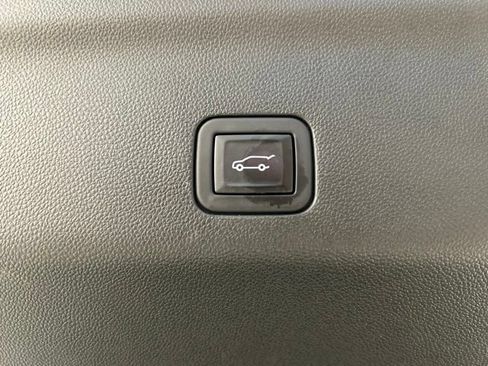 Used 2024 Chevrolet Tahoe RST w/ Luxury Package AWD/4WD image 20