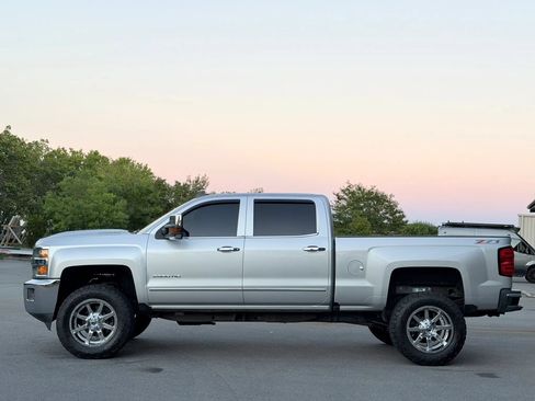 Used 2017 Chevrolet Silverado 2500 LTZ w/ Duramax Plus Package AWD/4WD image 7