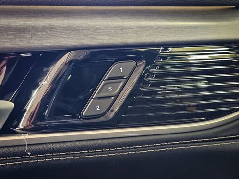 New 2026 Jeep Grand Wagoneer 4WD image 10