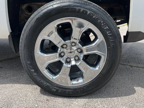 Used 2017 Chevrolet Silverado 1500 LT w/ All Star Edition AWD/4WD image 9
