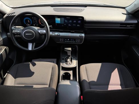 Used 2025 Hyundai Kona SEL AWD/4WD image 14