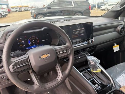 New 2026 Chevrolet Colorado W/T image 7