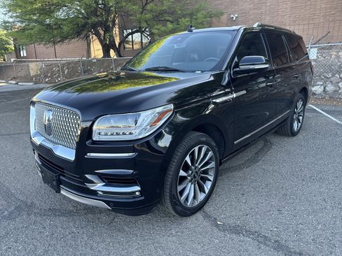 Used 2021 Lincoln Navigator Reserve RWD image 3