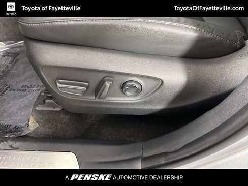 Used 2024 Toyota Grand Highlander Limited image 25