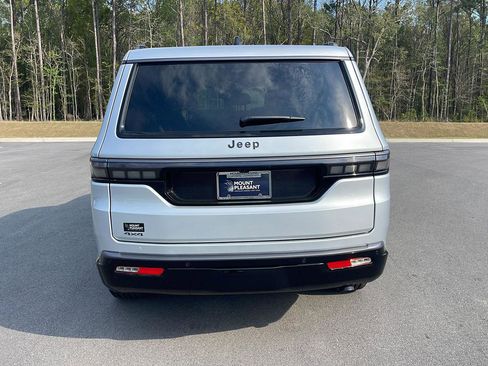 New 2026 Jeep Grand Wagoneer Limited w/ Premium Group II AWD/4WD image 6