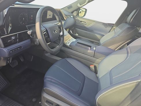 New 2026 INFINITI QX80 4WD image 16