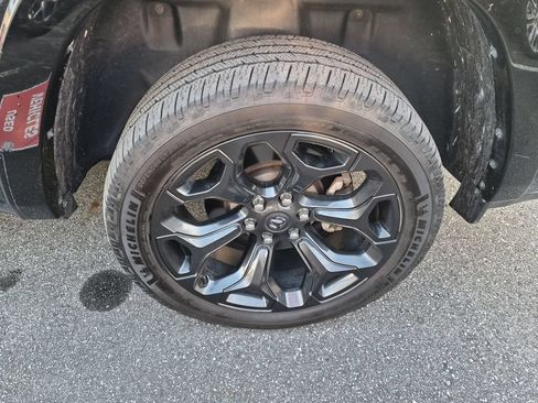 Used 2023 RAM 1500 Limited AWD/4WD image 5