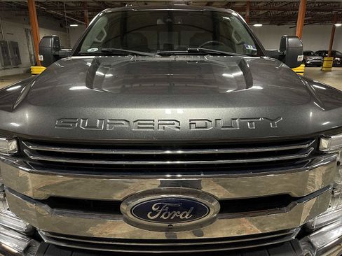 Used 2018 Ford F250 Lariat w/ Lariat Ultimate Package image 25