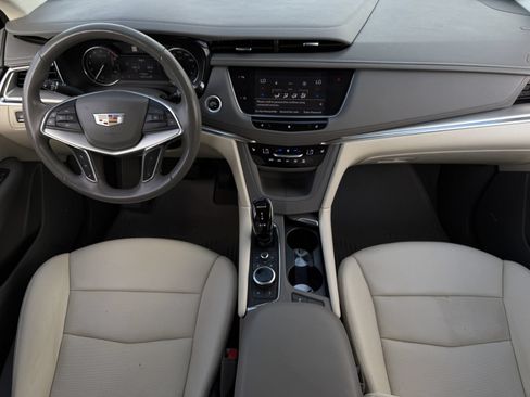 Used 2021 Cadillac XT5 Premium Luxury AWD/4WD image 13
