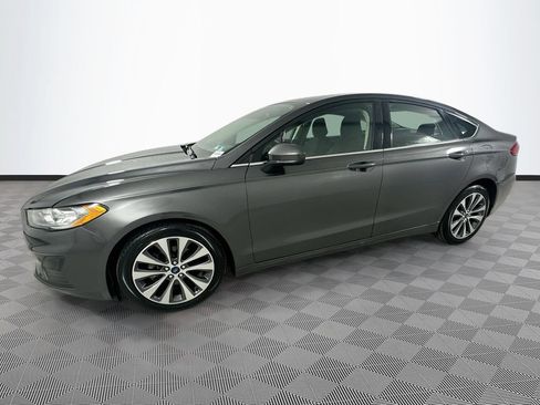 Used 2020 Ford Fusion SE AWD/4WD image 4