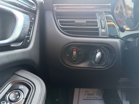 Used 2019 Porsche Macan S image 20