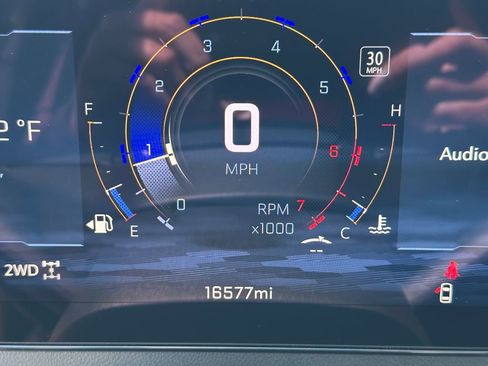 Used 2026 Chevrolet Traverse LT AWD/4WD image 30