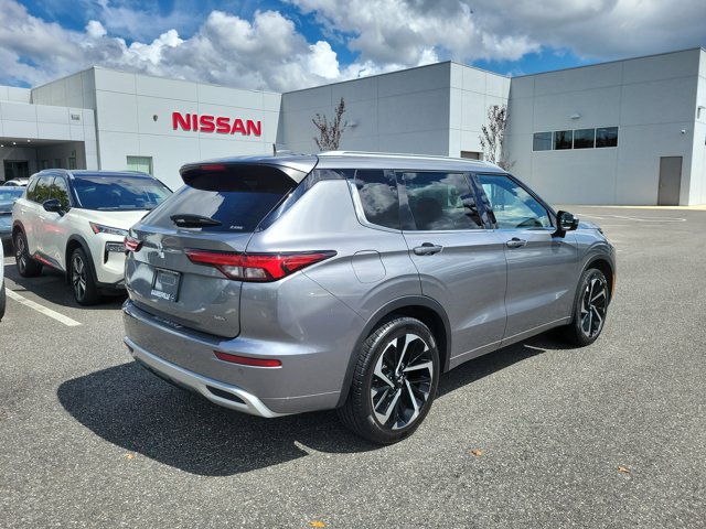 Used 2022 Mitsubishi Outlander SEL AWD/4WD image 2