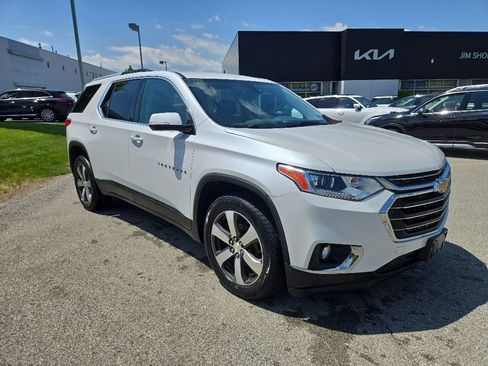 Used 2018 Chevrolet Traverse LT AWD/4WD image 1