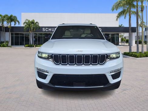 Used 2024 Jeep Grand Cherokee Limited AWD/4WD image 2