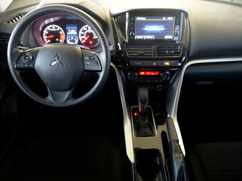 Used 2022 Mitsubishi Eclipse Cross ES image 17