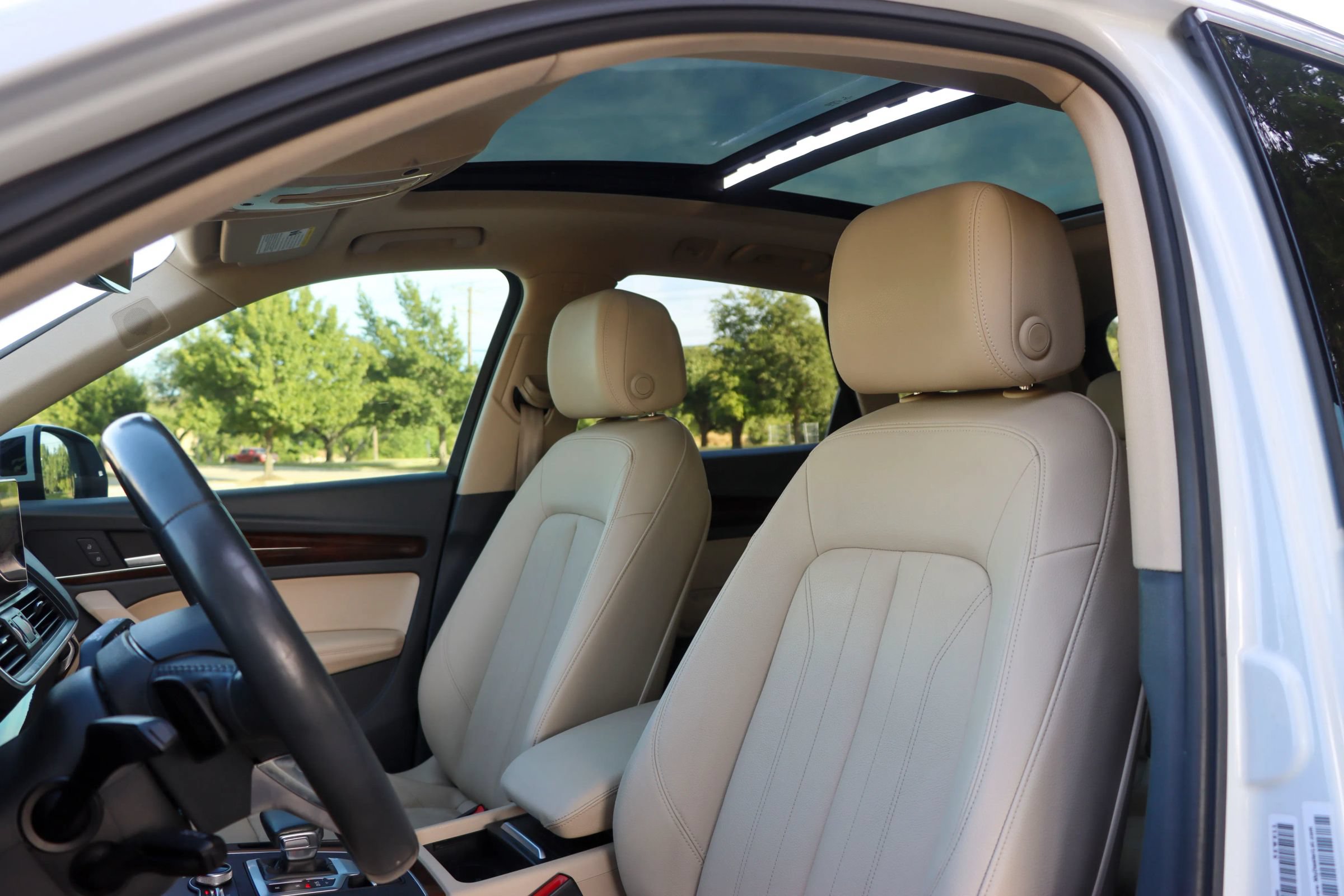 Used 2020 Audi Q5 e Prestige w/ Prestige Package AWD/4WD image 15