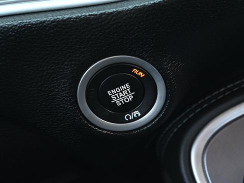 Used 2019 Dodge Challenger R/T Scat Pack w/ Shaker Package image 25