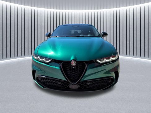 Used 2024 Alfa Romeo Tonale Veloce AWD/4WD image 18