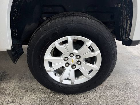 Used 2022 Chevrolet Colorado LT w/ Fleet Safety Package AWD/4WD image 24