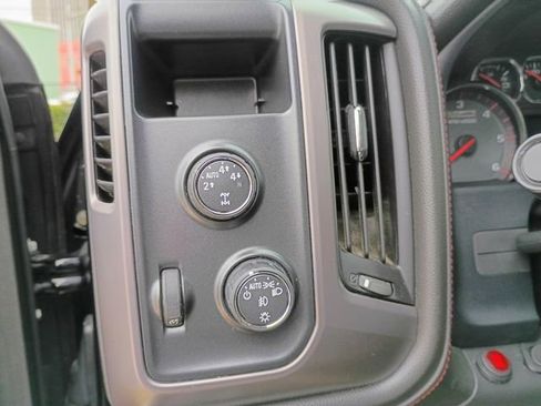 Used 2015 GMC Sierra 1500 SLT w/ All-Terrain Package image 28