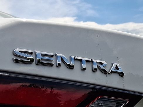 Used 2024 Nissan Sentra SV FWD image 29