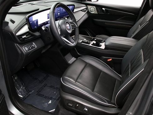 Certified 2025 Buick Enclave Avenir w/ Super Cruise Package image 10