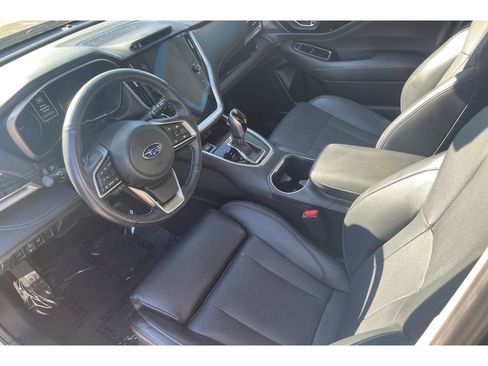 Used 2025 Subaru Outback Limited image 10