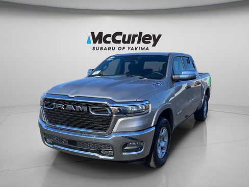 Used 2025 RAM 1500 Big Horn AWD/4WD image 2