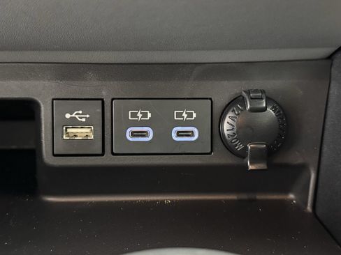 New 2026 Toyota Highlander XLE AWD/4WD image 3